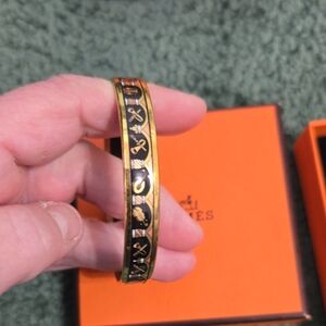 Hermes Gold and Black Enamel Narrow Bangle Bracelet